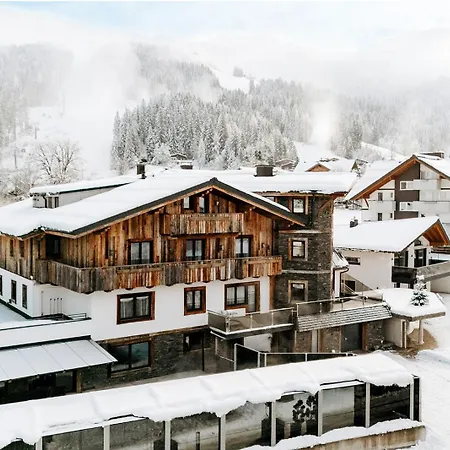 Knappensteig Apartman Wagrain